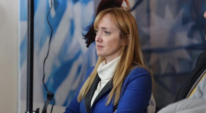 Anabel Fernández Sagasti se metió de lleno en la interna del PJ y apuntó contra Ricardo Quintela: «No quiere competir»