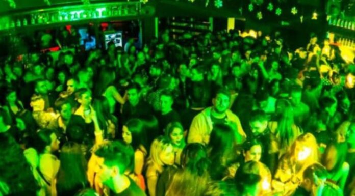 Boliches para adolescentes: proponen en Córdoba un sistema de permisos parentales