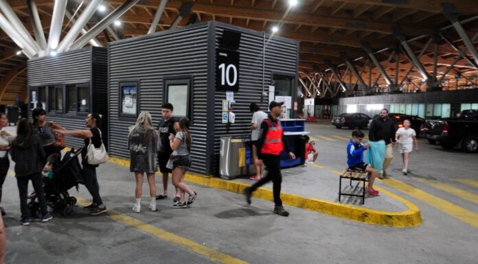 Compras en el exterior: qué impuestos cobra ARCA si se supera la franquicia