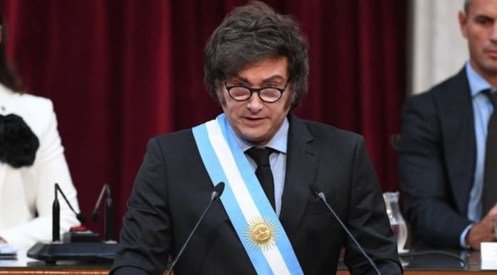 La democracia, frente a otros riesgos