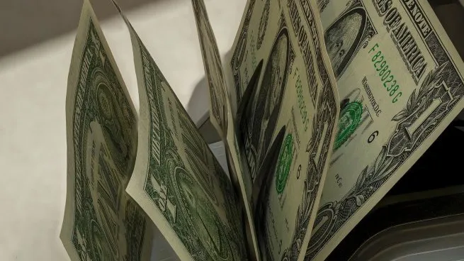 a cuánto opera este sábado 28 de febrero