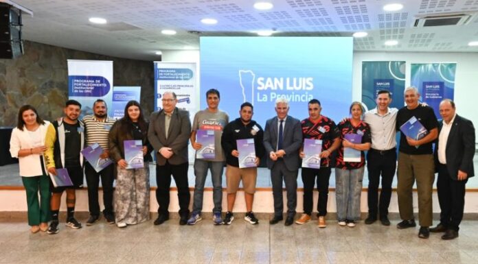 ANSL » Formalizaron la situación de 75 beneficiarios del Plan de Inclusión que prestan servicios en ONG