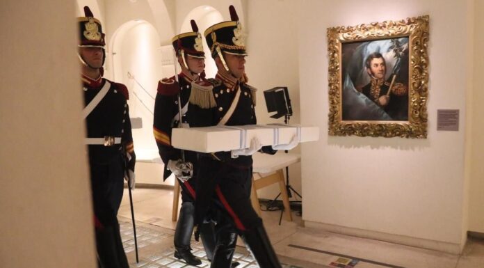 El sable de San Martín se traslada a Santa Fe y Milei encabeza acto histórico