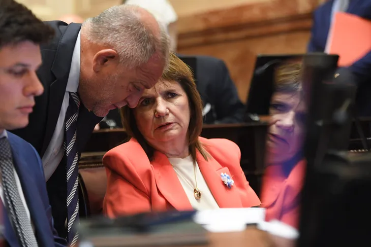 Tres peronistas dejan el bloque y cambia el mapa de poder en el Senado